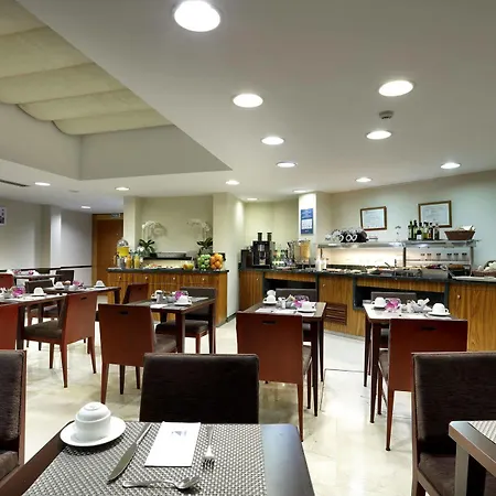 Eurostars Astoria Ξενοδοχείο 3*
